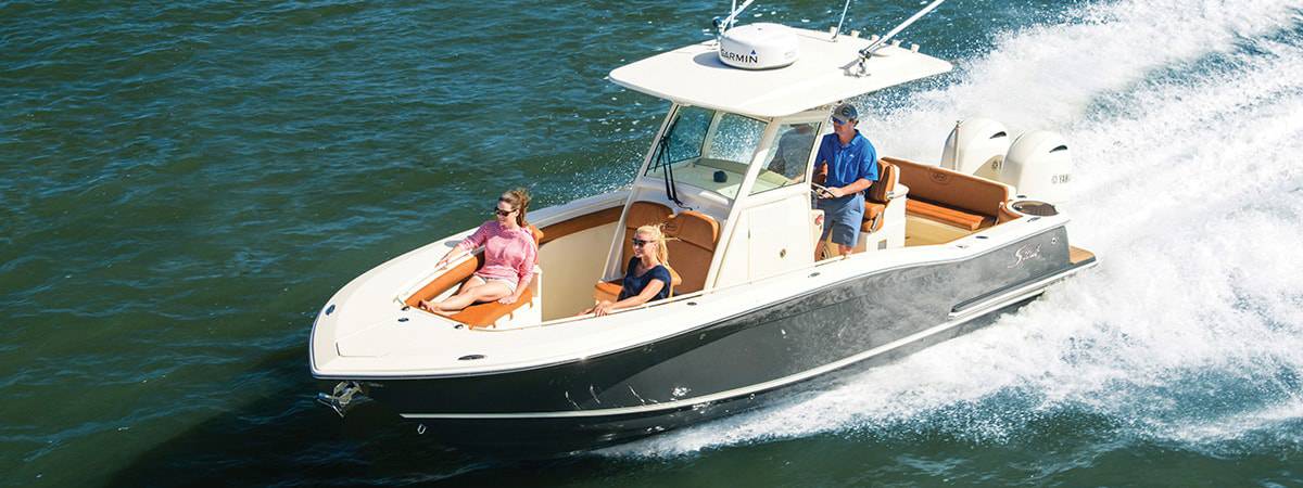 Center Console Boats for Sport Fishing & Cruising