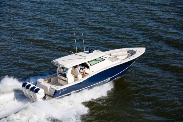 Scout-Boats-425lxf-Running-13